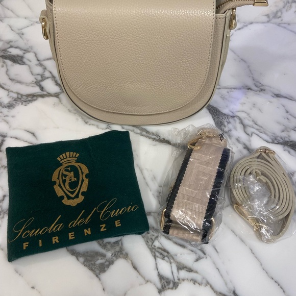 Scuola del Cuoio Handbags - Scuola Del Cuoio Leather Crossbody Bag
